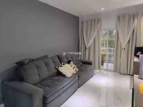 Sobrado com 2 quartos, 2 banheiros e 135m² à venda no bairro Fragata, Pelotas