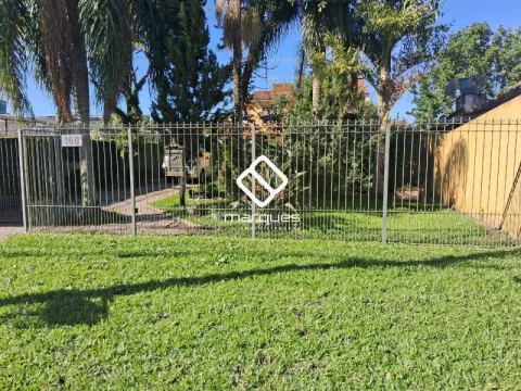 Sobrado com 3 quartos, 2 banheiros e 214m² à venda no bairro Três Vendas, Pelotas